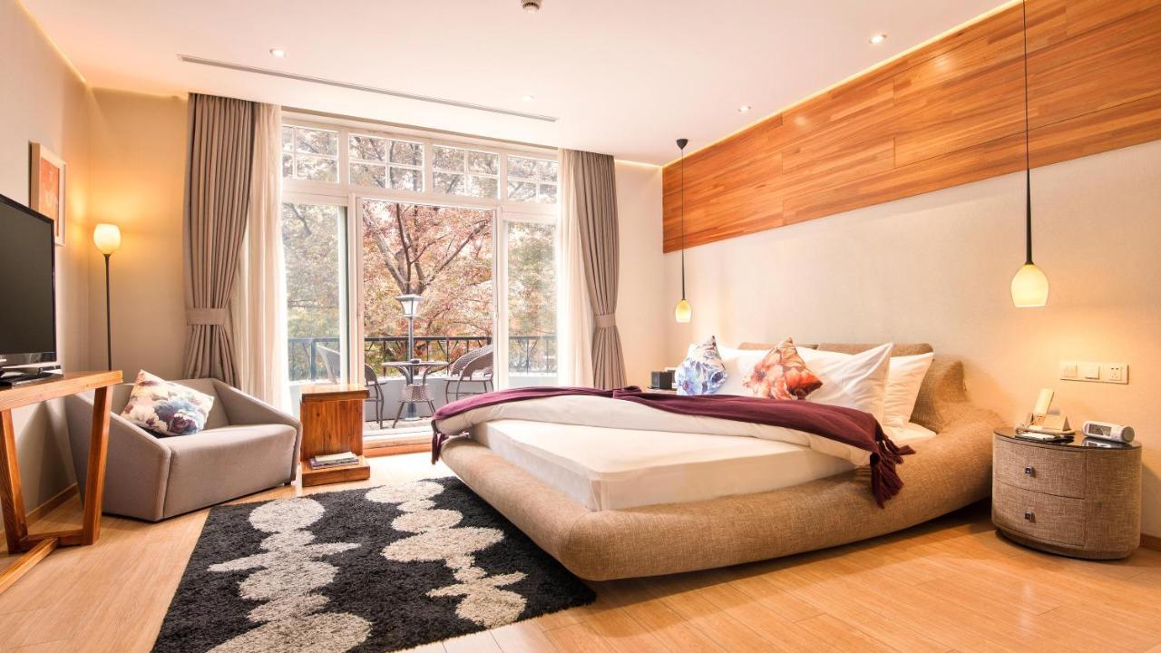 Finity Hotel Songjiang Exteriör bild